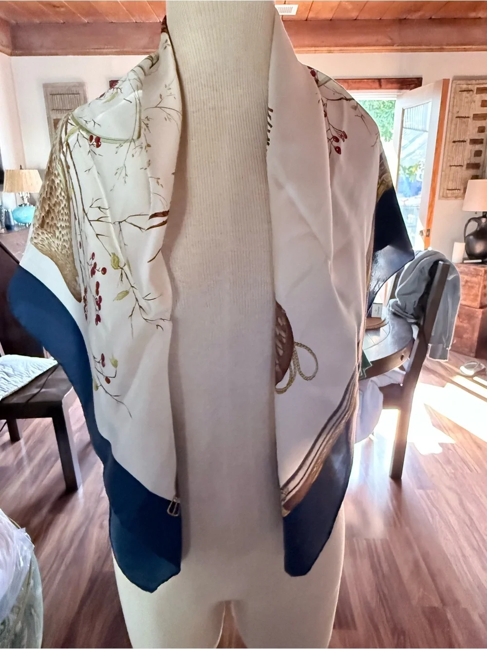 Gucci Pheasant Hunting Silk Scarf